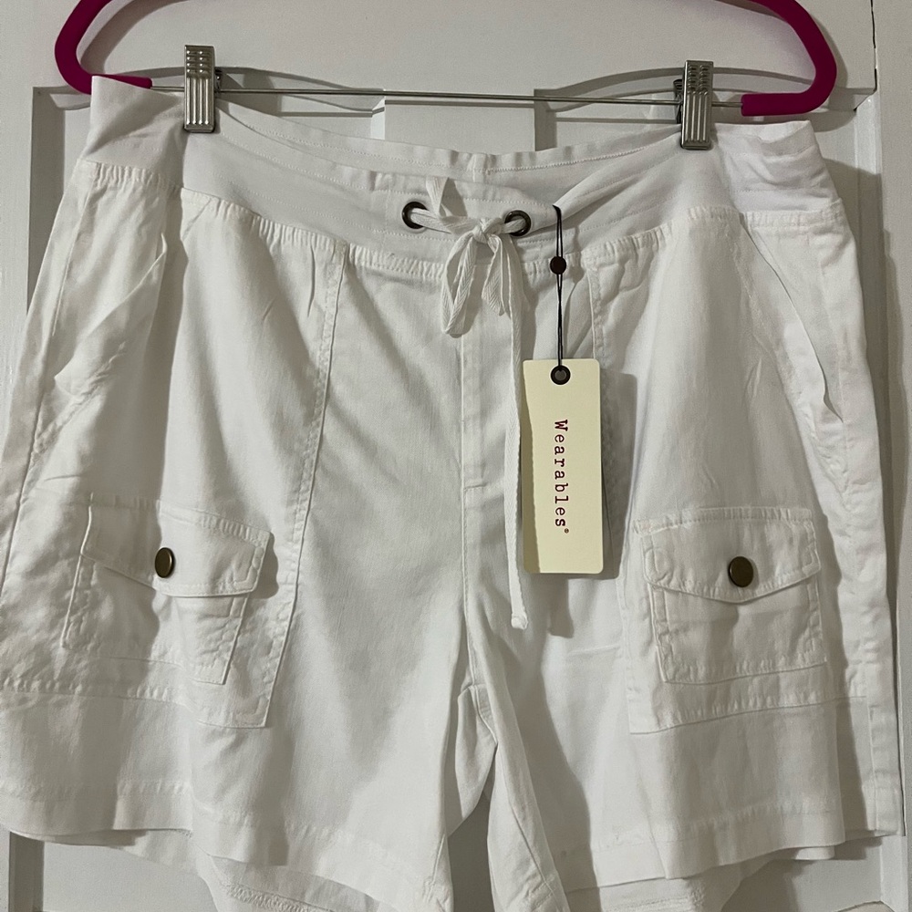 NWT Women's White Shorts XCVI wearables Milton style size L